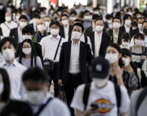 夫から妻へのコロナ感染が急増中 当事者語る“家庭内の異変”