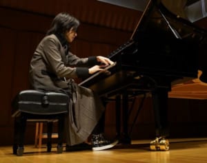 19歳でホールコンサート成功！天才ピアニストを育てた母の葛藤