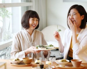 麻木久仁子さんもすすめる「夏冷えを防ぐ食べる“食べるお灸”」
