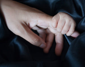 事故で命を落とした赤ちゃん、臓器提供で3人の子どもを救う