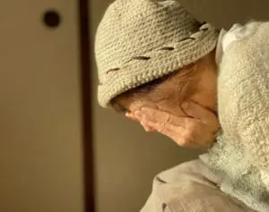 在宅の方が影響大 新型コロナ生活で認知症者の症状が悪化