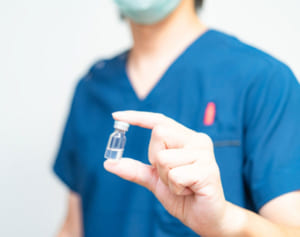 安倍首相の置き土産「コロナワクチン」危険性を専門家が指摘