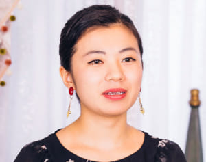 デヴィ夫人と同居1年4カ月　加藤万里奈語る「夫人との生活」