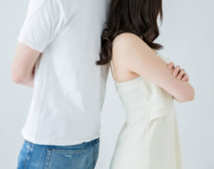 共働きでもお金が貯まらない夫婦の共通点「夫婦の財布が別々」