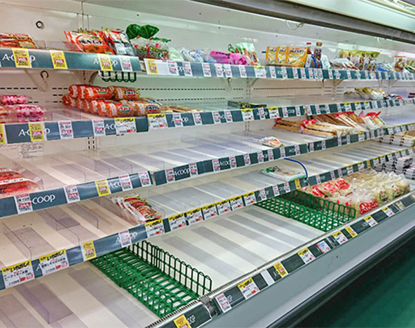 離島、食料品薄続く　台風9号　旧盆買い物客に影響　久米島　農作物被害9953万円