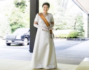 雅子さま令和のエレガンスコーデ「ビビッドからパステルへ」