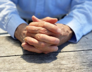 「昔の出来事を思い出す」医師が教える認知症の予防習慣