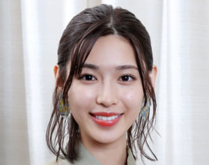 “フレームの女王”白石聖 ホラー界の巨匠による作品に挑戦