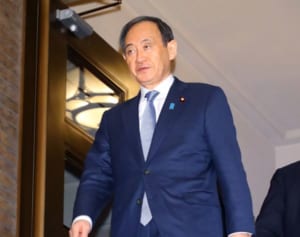 菅首相に懸念される「皇室利用」…宮内庁長官“更迭”過去も