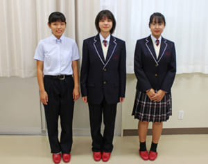 制服のスカートとズボン、自由に選択　豊見城南高校が来年度から導入