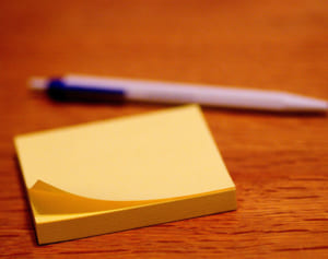 ポストイットでコーヒーをおごる仕組みが話題、困窮者援助に