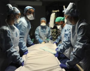 コロナ弱毒化も懸念されるリスク インフル同時感染で重症化も