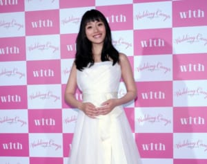 石原さとみが描く“ふつうの結婚”…挙式披露宴は来年3月か