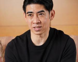 シウマ教える“金運アップの数字”「財布のカードは5枚！」