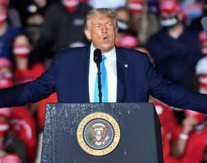 コロナでトランプ政権“崩壊”か…側近も離脱し政策も迷走