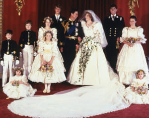 ダイアナ妃のブライズメイド務めた少女、53歳となり結婚