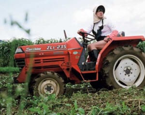 くっきー！語る異色の乙女写真集「ムダ毛なくて褒められた」