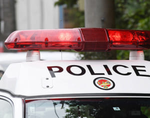 運転手の首絞め、現金とタクシー奪って逃走　強盗容疑で米兵逮捕　沖縄・石川署