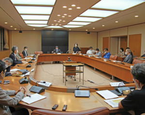 緊急事態宣言も視野に　沖縄県のコロナ専門家会議　GoToは条件付き継続