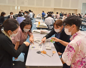 提案力を上げるには？情報収集に新聞を　沖縄銀行で琉球新報が講座開催