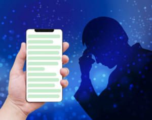 コロナ禍のスマホ依存で急増！「老眼のセルフチェックの方法」