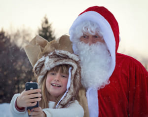 50人の子どもと触れ合ったサンタクロース、コロナ陽性だった