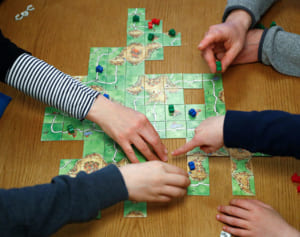 “コロナのボードゲーム”をドイツの姉妹が考案、一般発売へ