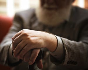 「できないのは恥」ゴミ出し困難を隠したがる高齢者の実態