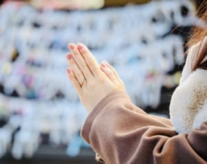 初詣でのコロナ対策の基本、人気寺社は「分散参拝」呼びかけ