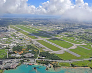 臭くて窓が開けられない…嘉手納基地から「悪臭ある」56％　町が13年ぶり地域住民調査