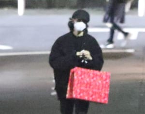 寛一郎“七光りは嫌”でも駆けつけた父・佐藤浩市の還暦祝い