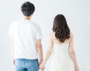 実例で解説、娘の交際を頭ごなしに否定すると絶縁の危険も