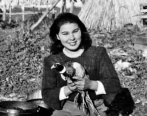 20歳で中学に…アイヌ解放に尽力の宇梶静江さん語る学生時代