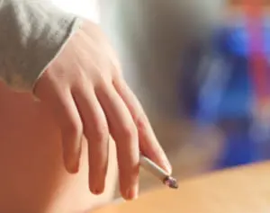 辛いもの好き、喫煙者は要注意！のどの優しい生活の送り方