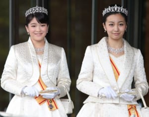 眞子さま＆佳子さま　総額2000万越え！麗しの新成人ティアラ姿
