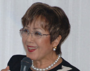 坂本スミ子さん死去…本誌で見せていた和気あいあいの母娘愛