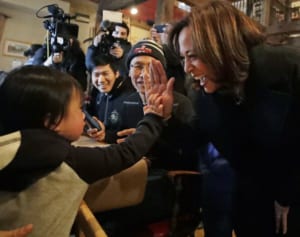 初の女性アジア系米国副大統領　カマラ・ハリス氏に集まる期待