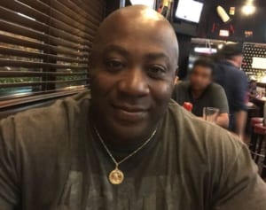 恋人から盗んだ指輪で別の女性にプロポーズ…男を指名手配