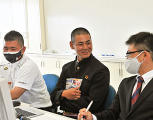 選抜高校野球抽選会　具志川商「一戦必勝で頑張りたい」