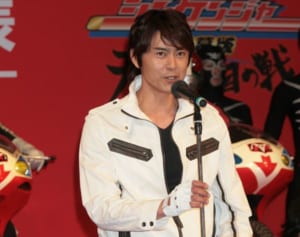 倉田てつをにファンからトラブル続々 旅行業法違反の可能性も