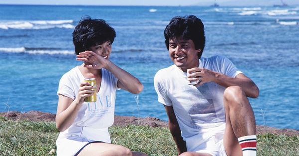 友和と笑顔のケーキ入刀！写真で振り返る山口百恵伝説【結婚編】（2