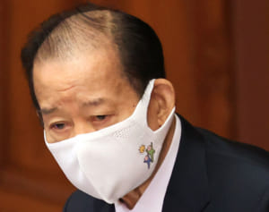 二階俊博幹事長　森会長を擁護も非難「撤回ってシステム何？」