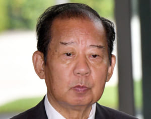 女性議員見学も発言権なし　二階幹事長に「見下してる」の異論