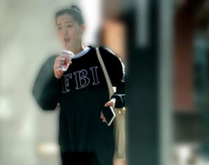 綾瀬はるか　胸にはFBI…オフでも“刑事”なセレブジム通い