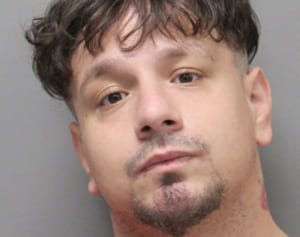 口論で高速道路に赤ちゃん放置…母親の交際相手を逮捕