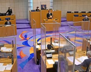 浦添で可決された沖縄初の「性の多様性条例」その内容は？　差別やアウティングを禁止、罰則は設けず