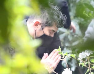 本木雅弘次男が作曲家デビューしていた 裕也さん三回忌の報告