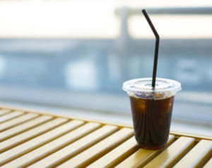 衰える前に鍛えておきたい！ストロー使った“ごっくん”筋トレ