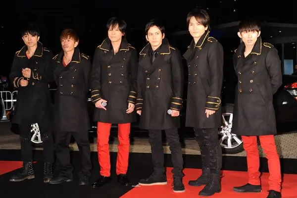 画像・写真6枚目】V6解散にアラサー世代の衝撃「学校へ行こうは青春で