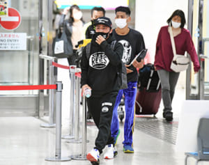 比嘉大吾沖縄入り 24日に初防衛戦 「勝って皆を喜ばせたい」